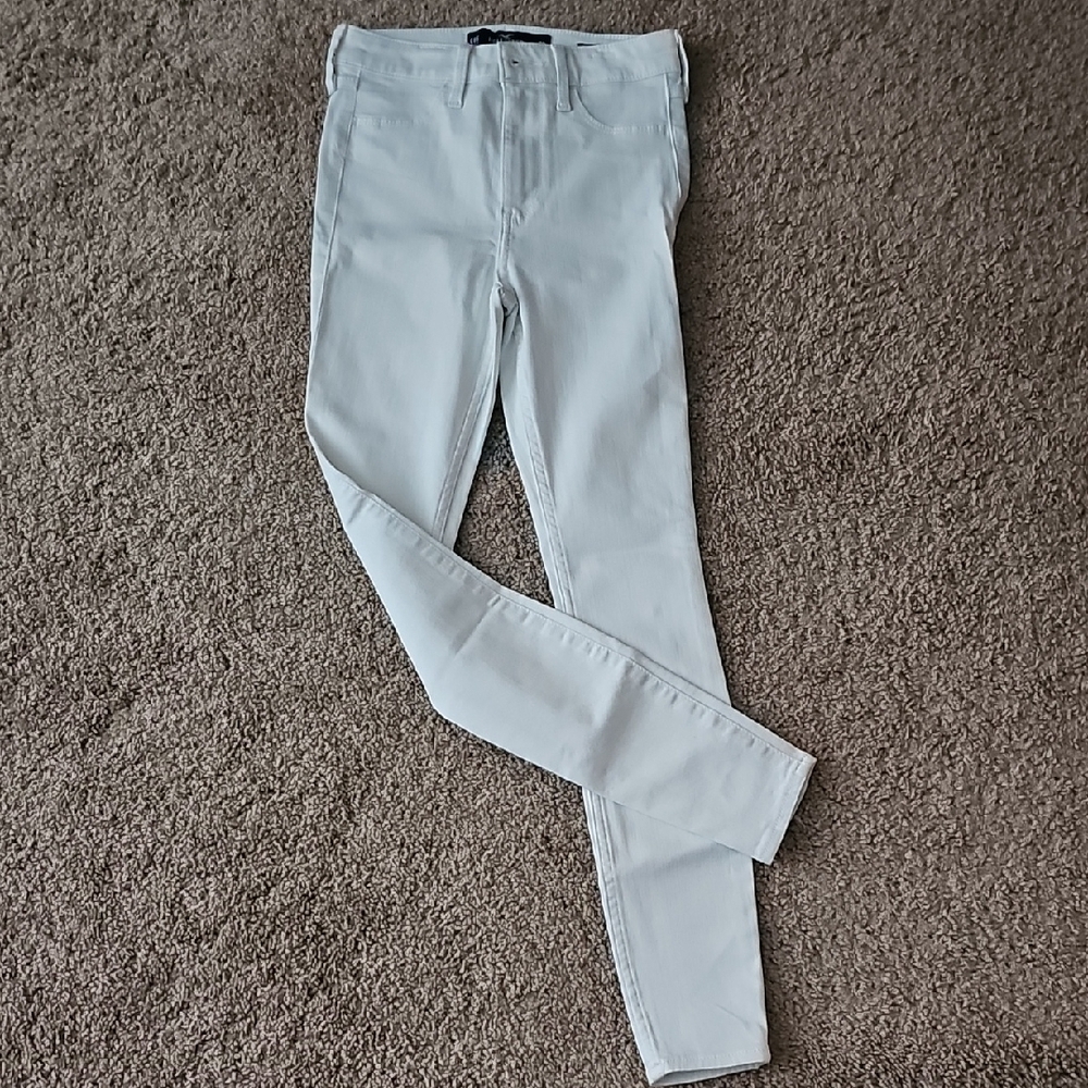 Hollister White High-Rise Jean Leggings